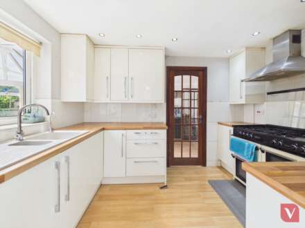 Turnpike Drive, Luton, Image 7
