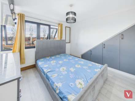 Biscot Road, Luton, Image 13