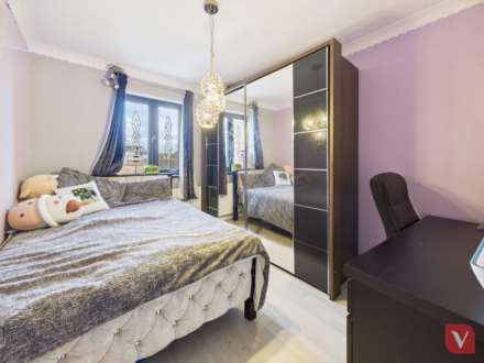 Biscot Road, Luton, Image 9