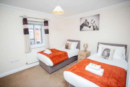 Fitzwilliam Court, Rushden, Image 4