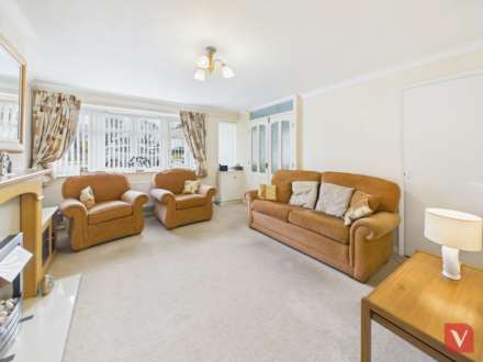 Holgate Drive, Luton, Image 5