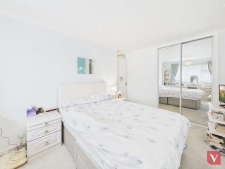 Holgate Drive, Luton, Image 6