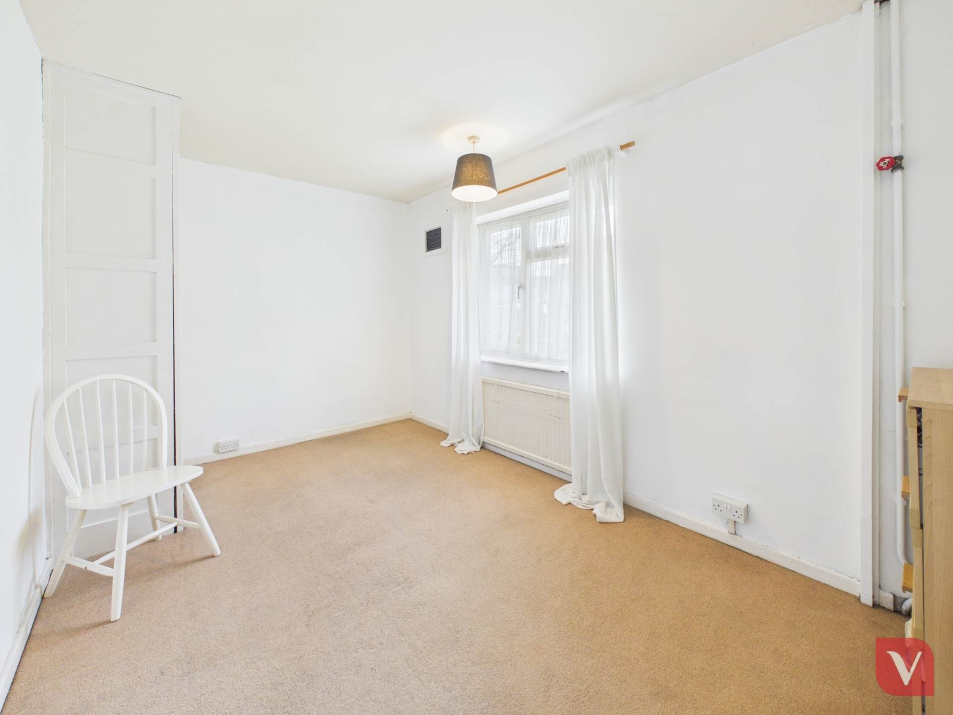 Saltfield Crescent, Luton, Image 10