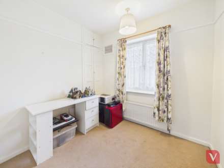 Saltfield Crescent, Luton, Image 8