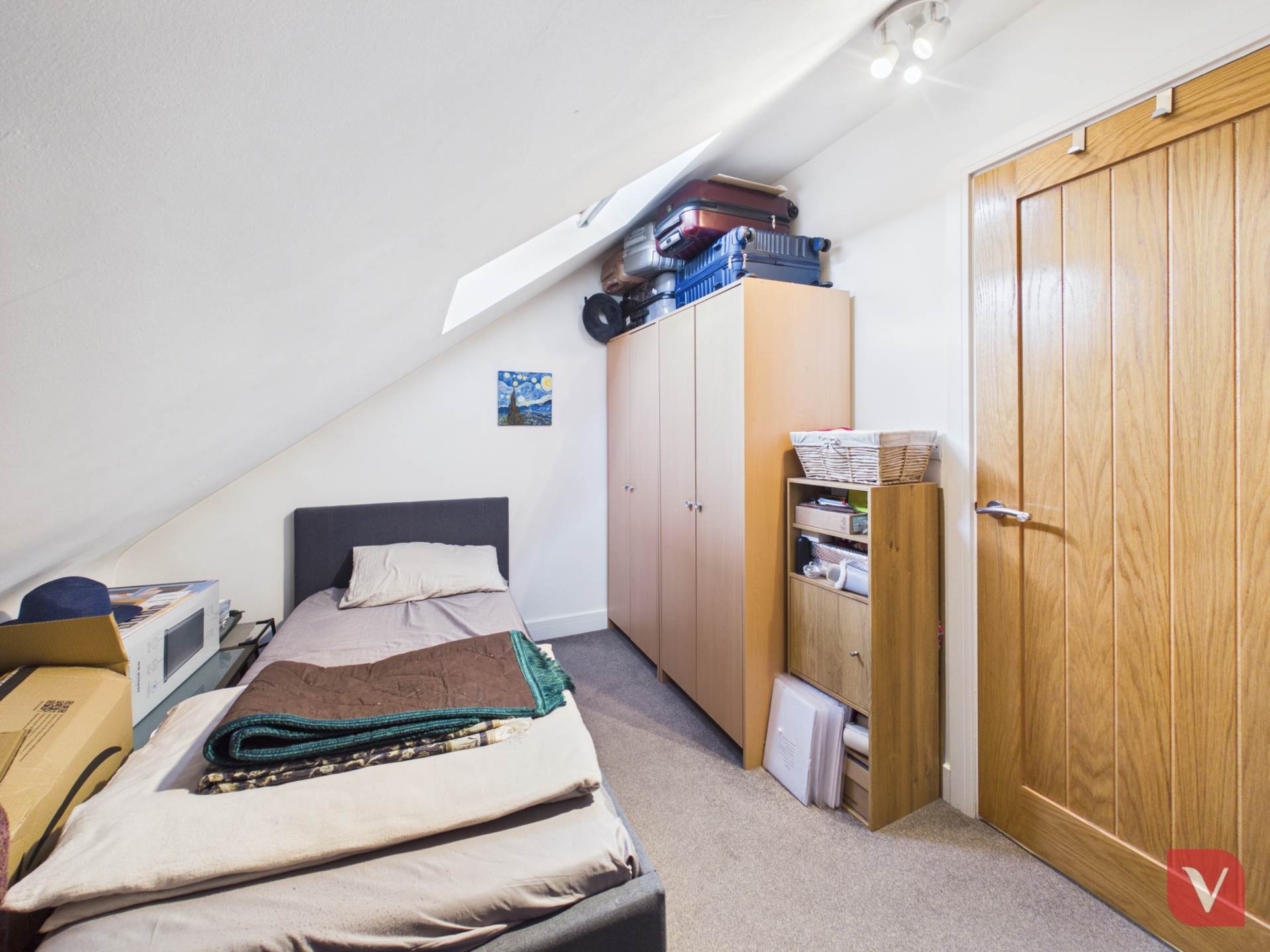 Thornhill Place, Luton, Image 11