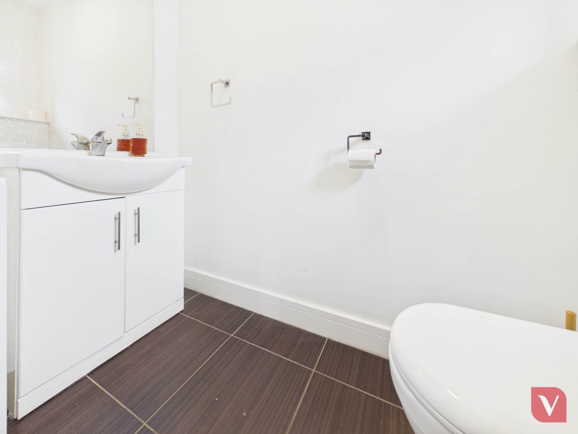 Thornhill Place, Luton, Image 6