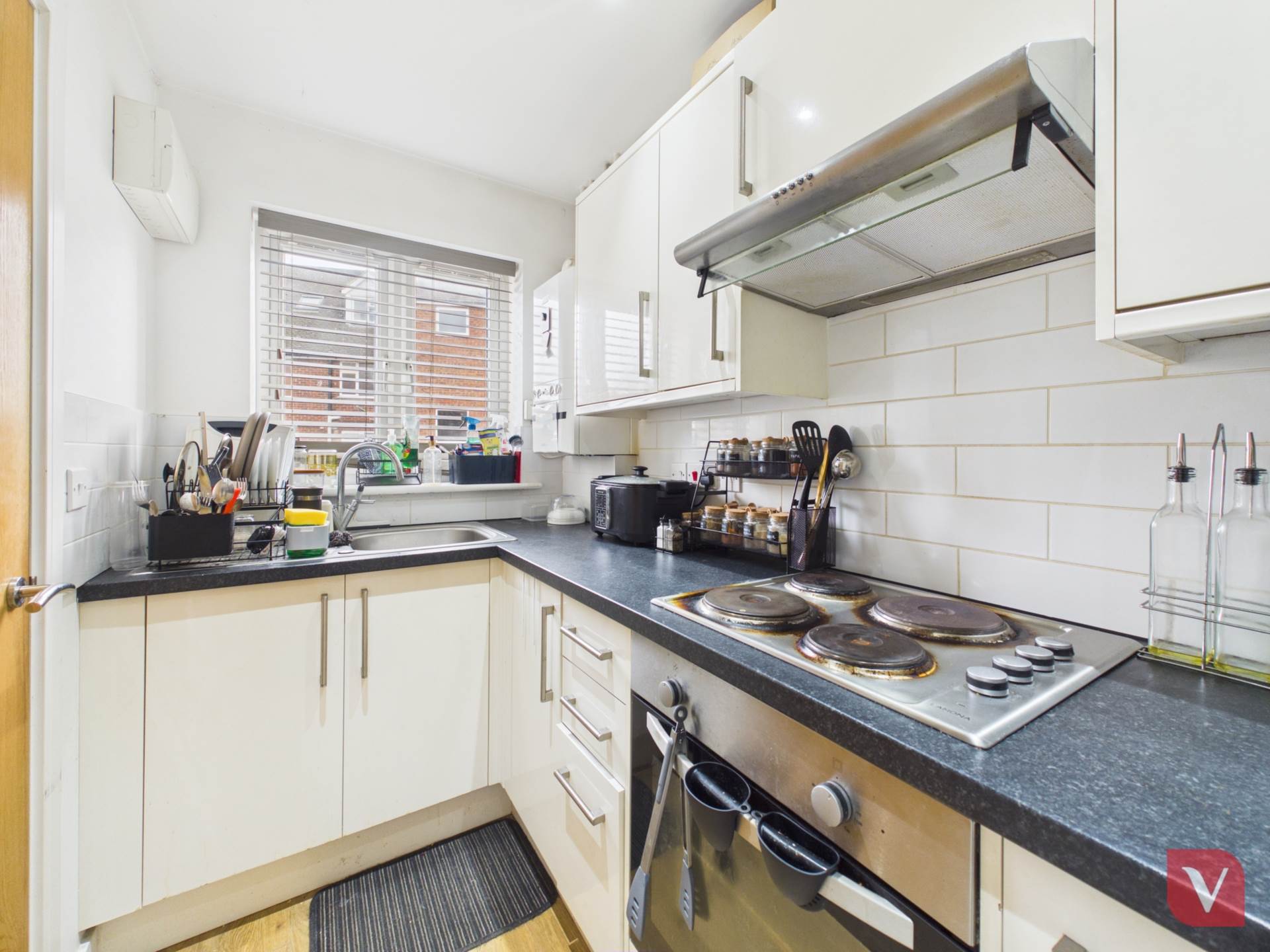 Thornhill Place, Luton, Image 9