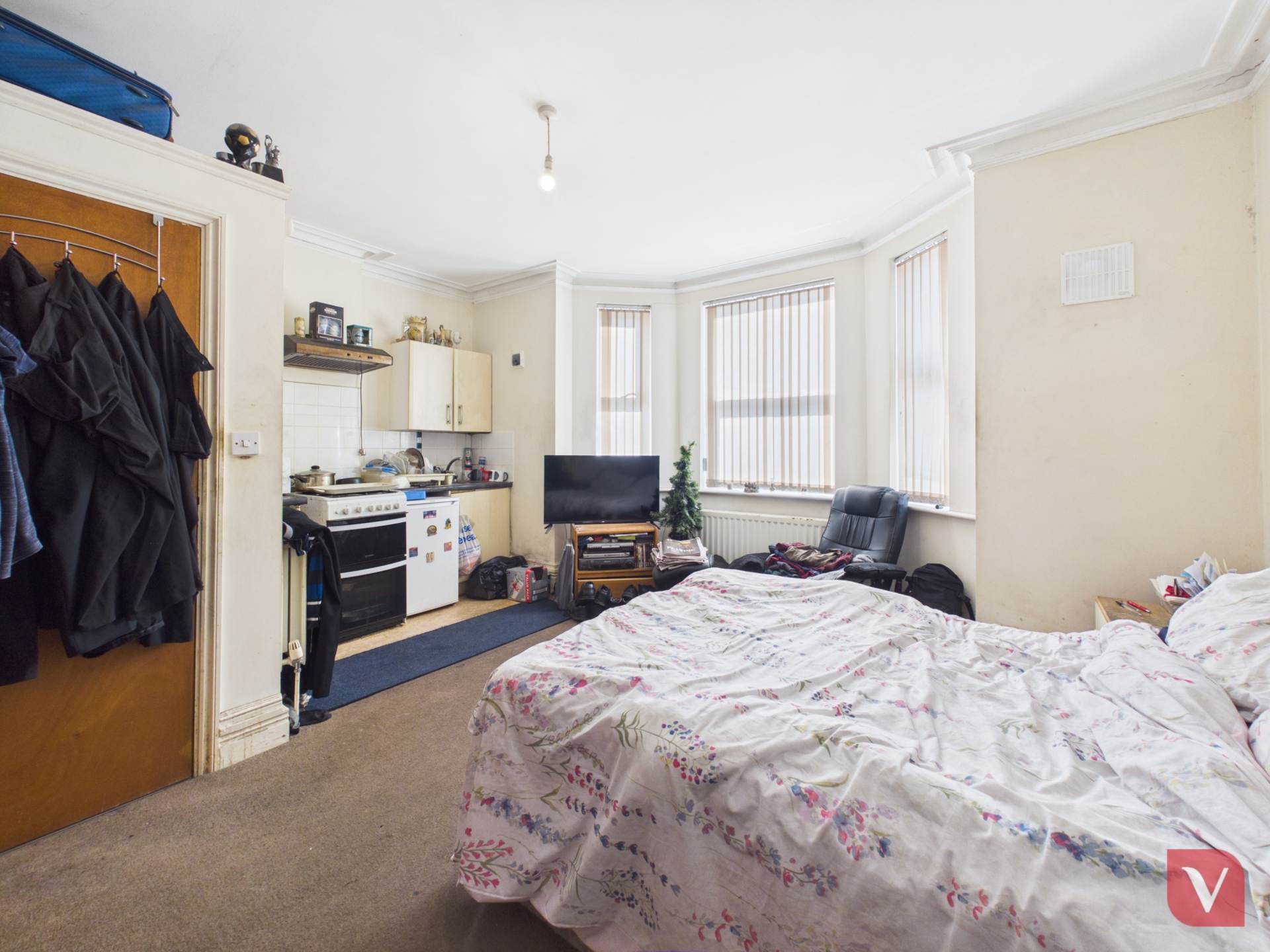 High Street South, Dunstable, Image 2