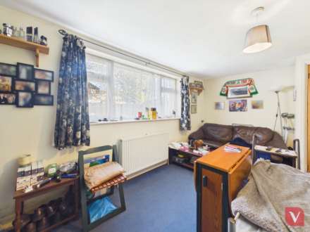 High Street South, Dunstable, Image 10