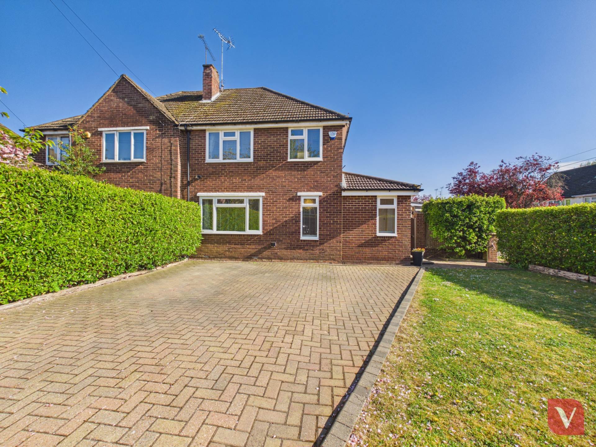 Cheviot Close, Luton, Image 1