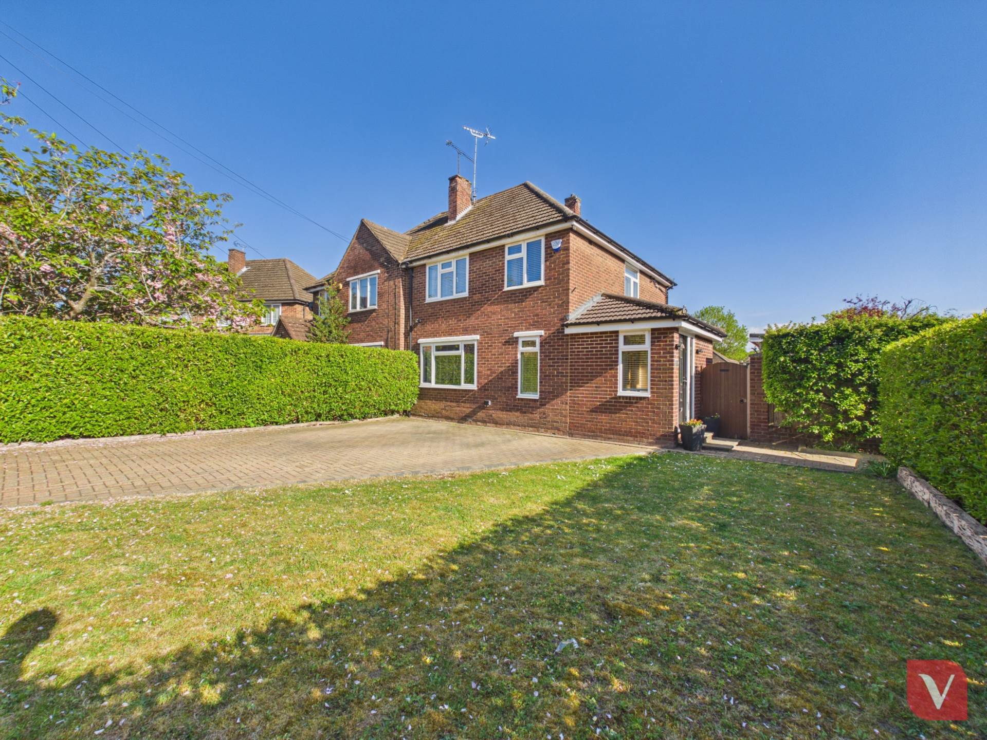 Cheviot Close, Luton, Image 20