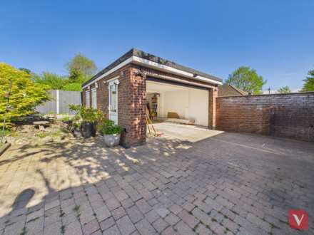 Cheviot Close, Luton, Image 10