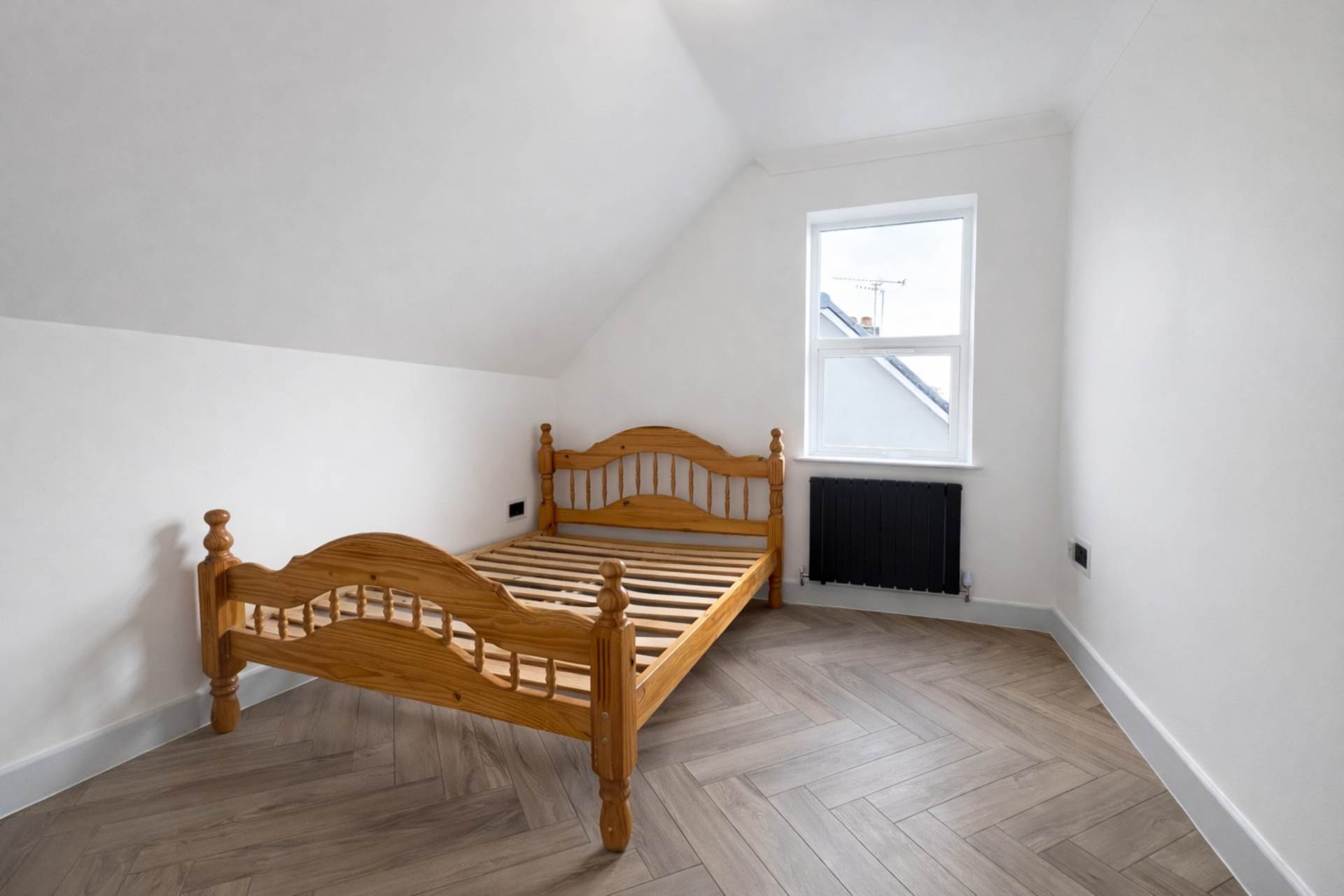 Marsh Road, Luton, Image 3