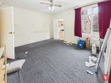 Tudor Road, Luton, Image 3