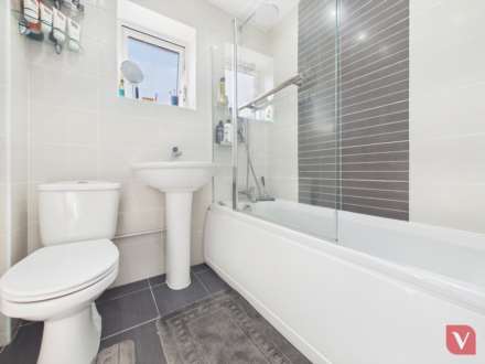 Albury Close, Luton, Image 12