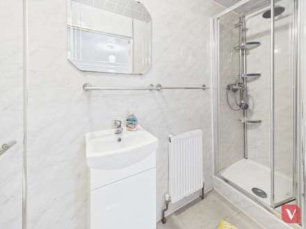 Derby Road, Luton, Image 19