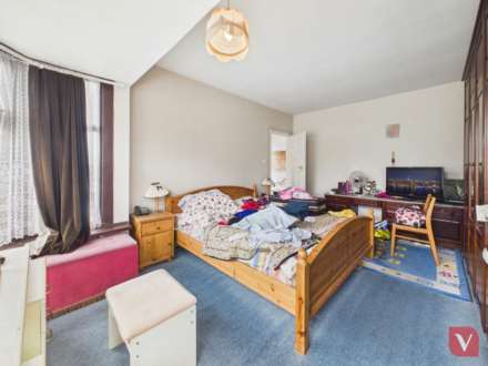 New Bedford Road, Luton, Image 10