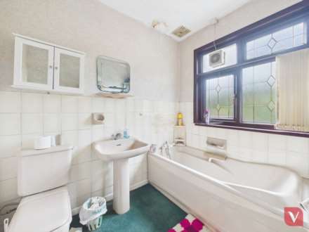 New Bedford Road, Luton, Image 15