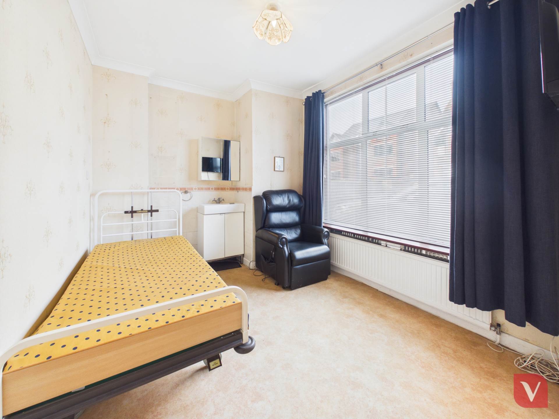 Lansdowne Road, Luton, Image 11