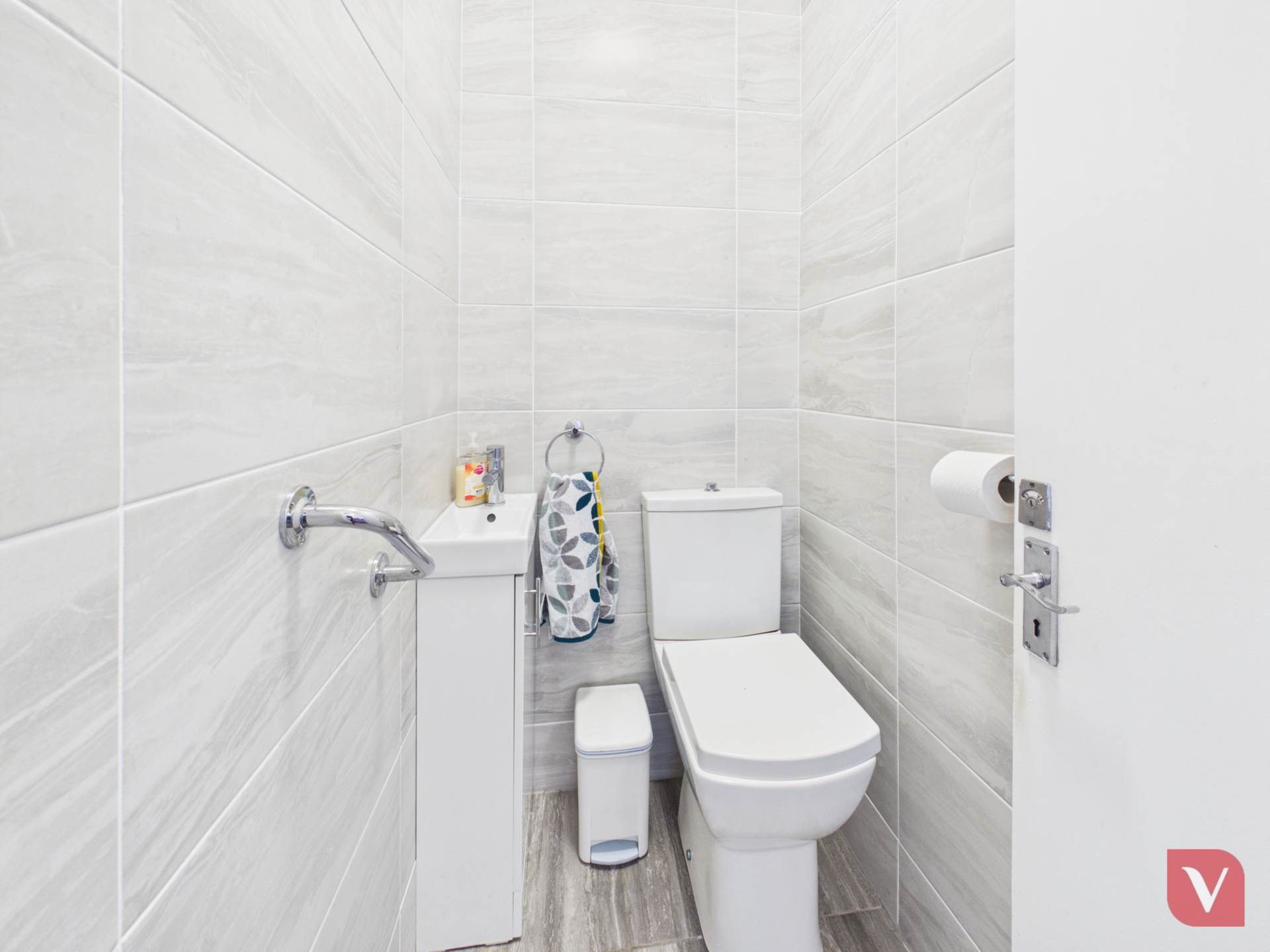 Lansdowne Road, Luton, Image 15