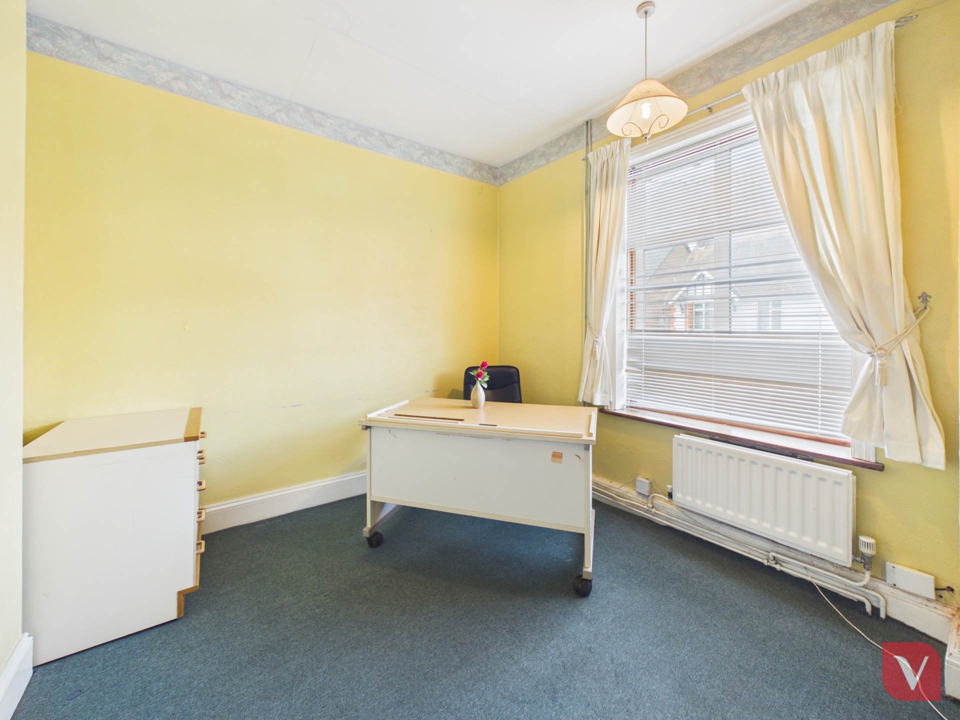 Lansdowne Road, Luton, Image 19