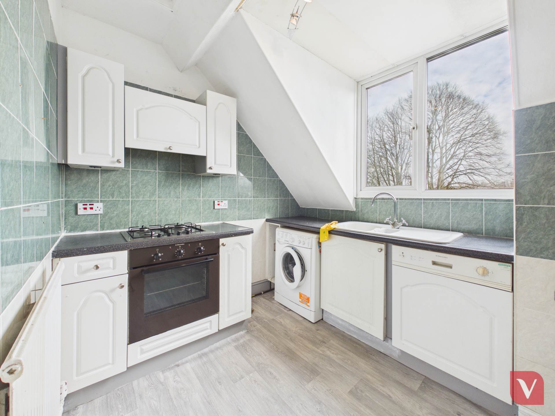 Lansdowne Road, Luton, Image 27