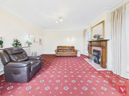 Lansdowne Road, Luton, Image 13