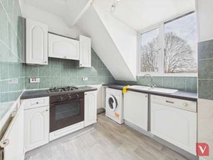 Lansdowne Road, Luton, Image 27