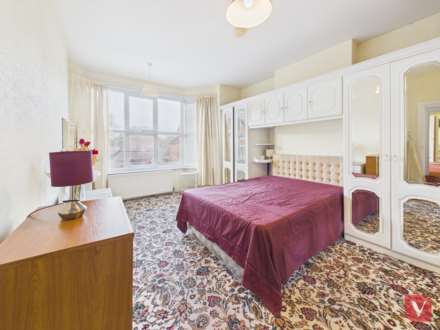 Lansdowne Road, Luton, Image 5