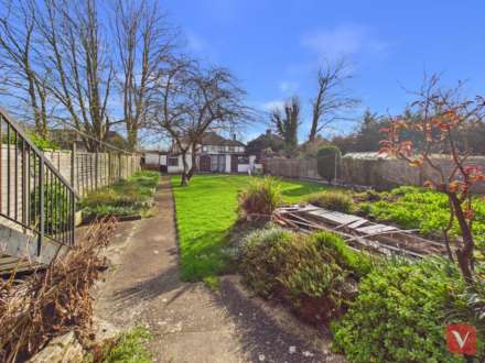 Lansdowne Road, Luton, Image 9