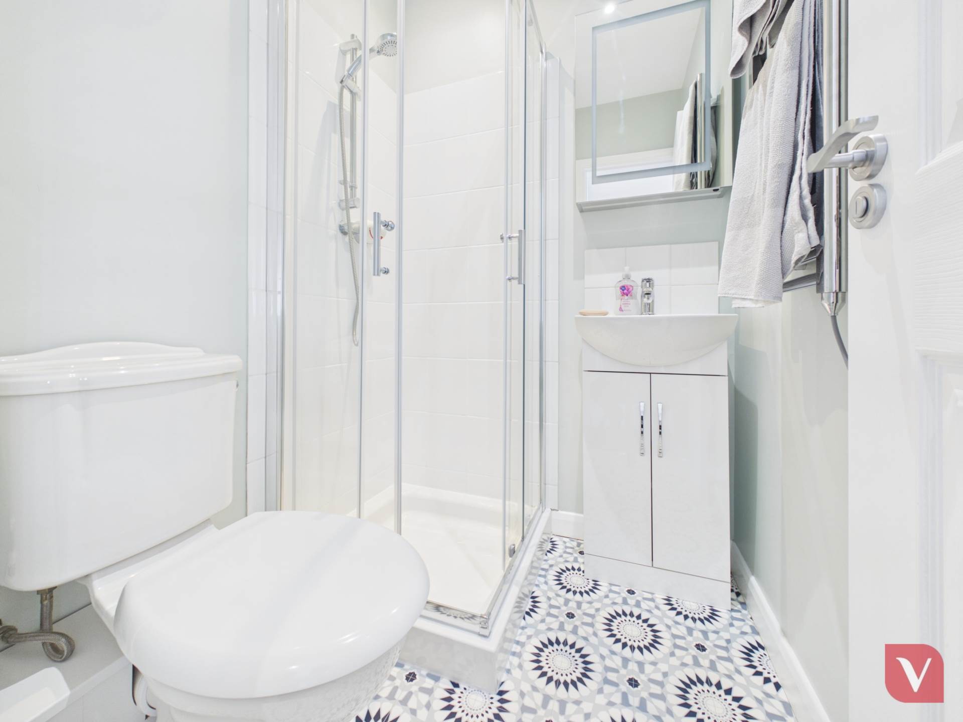 Orchard Way, Luton, Image 19