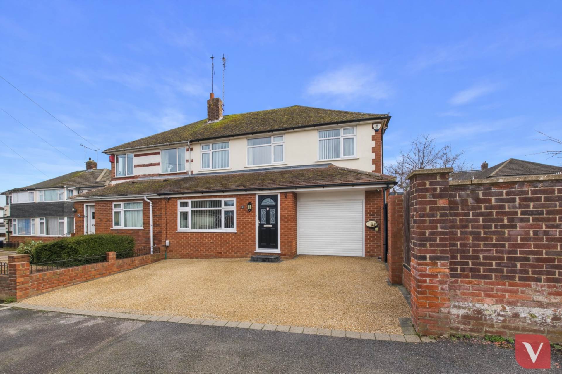 Orchard Way, Luton, Image 23