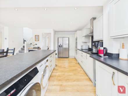 Orchard Way, Luton, Image 11