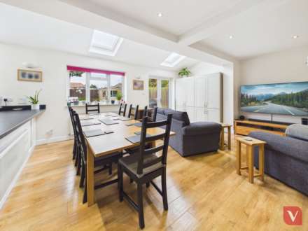 Orchard Way, Luton, Image 12