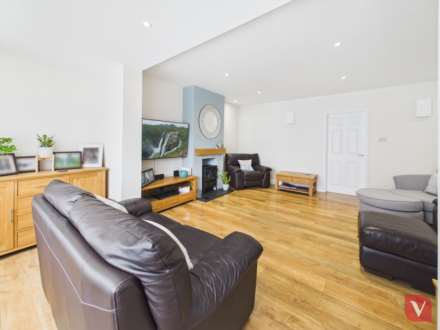 Orchard Way, Luton, Image 13