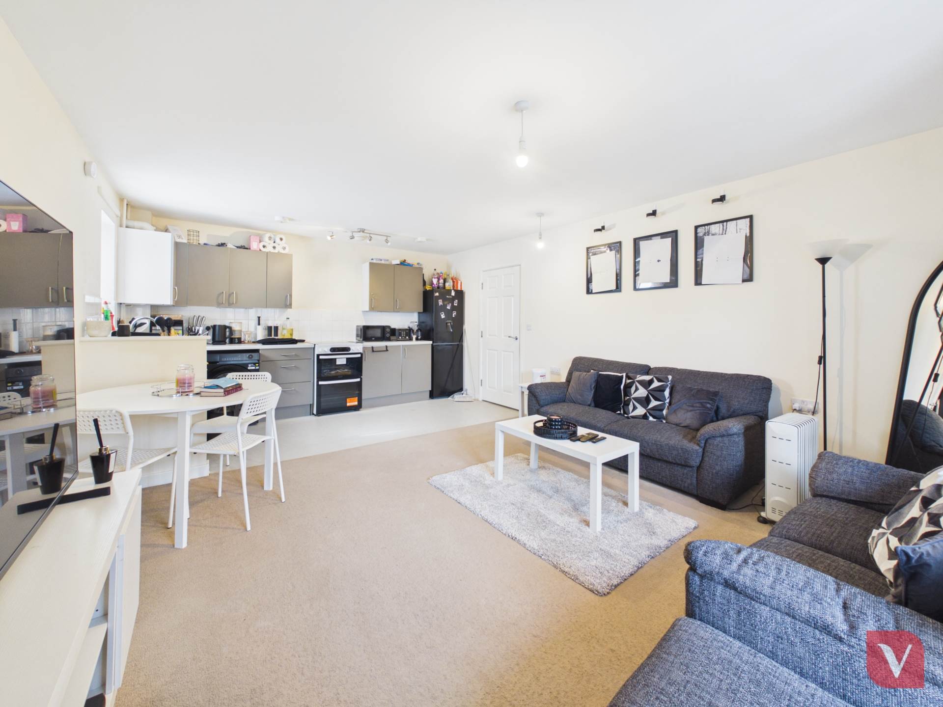 Jonathan Henry Place, Luton, Image 6