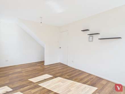 Bradwell Common Boulevard,, Bradwell Common, Image 5