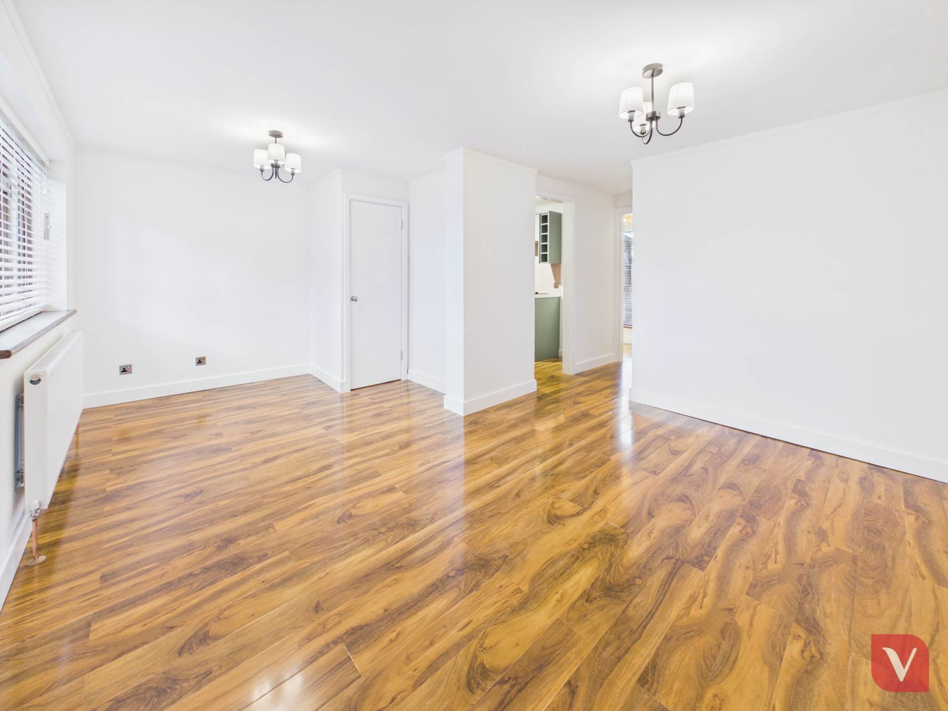 Truncalls, Sutherland Place, Luton, Image 11