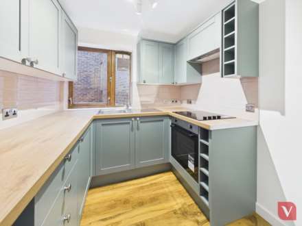 Truncalls, Sutherland Place, Luton, Image 7