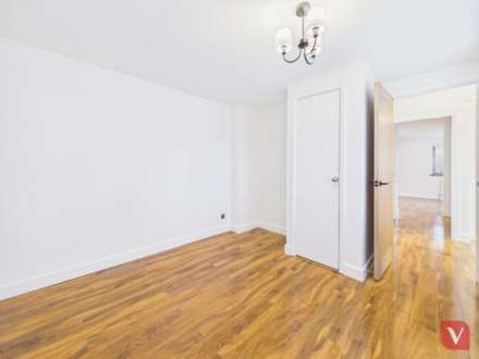 Truncalls, Sutherland Place, Luton, Image 8