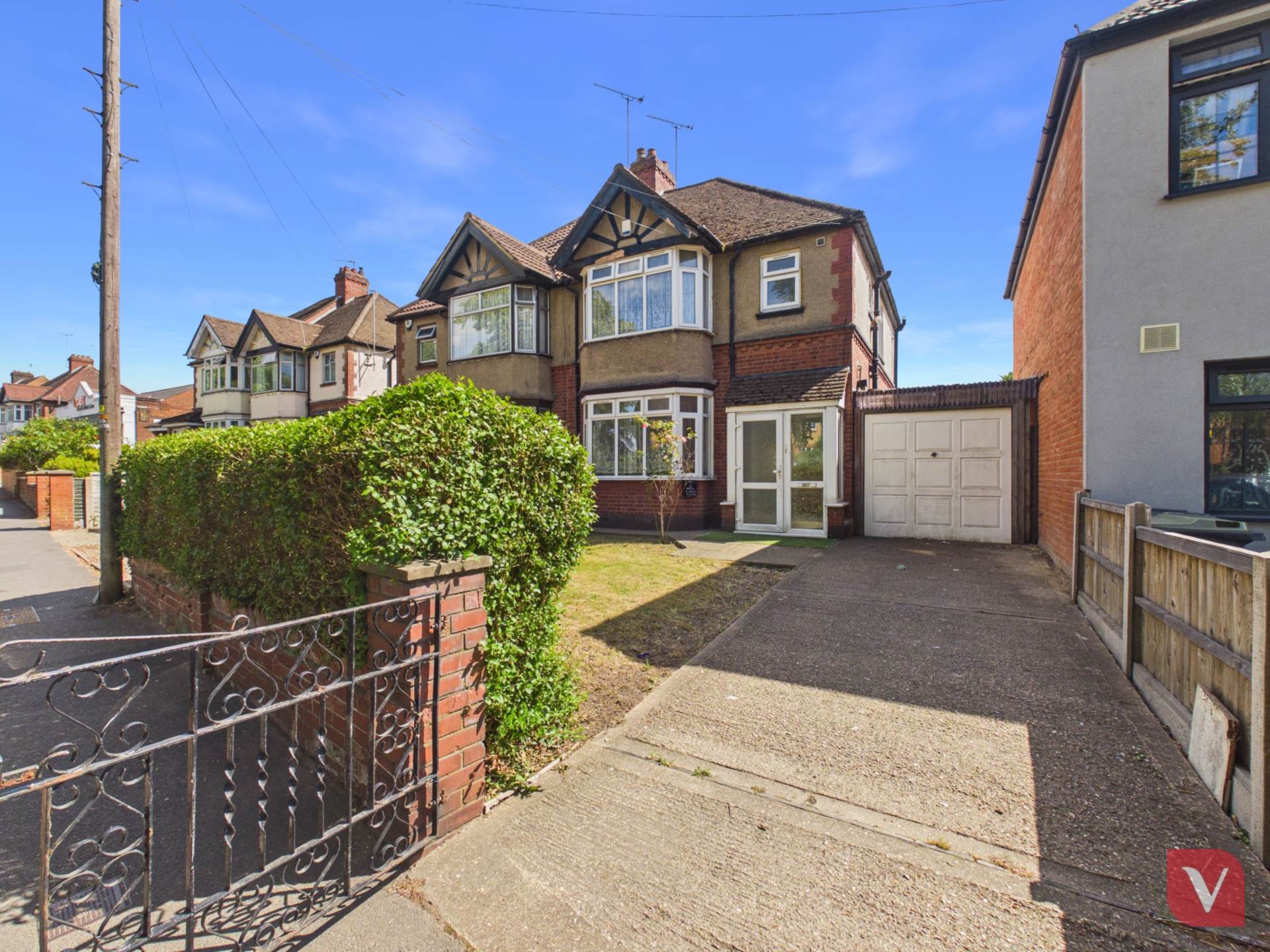 Dunstable Road, Luton, Image 13