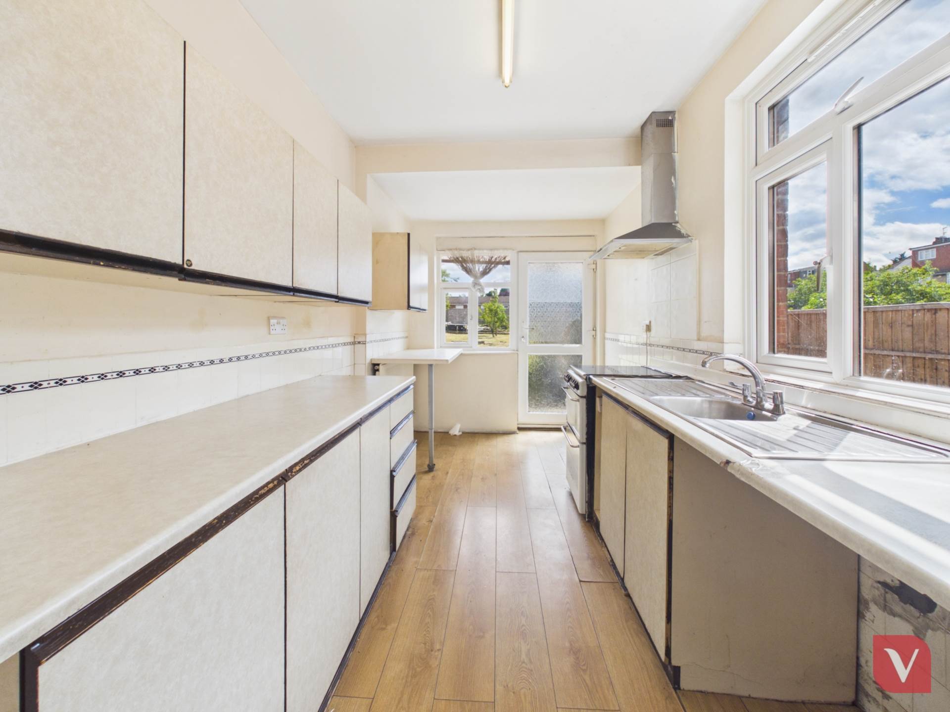 Dunstable Road, Luton, Image 5