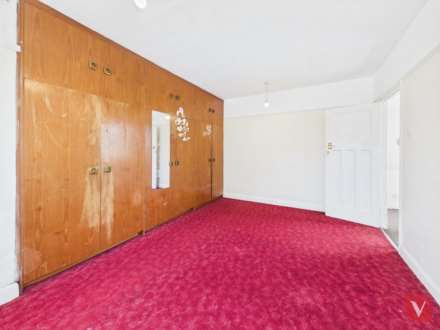 Dunstable Road, Luton, Image 9
