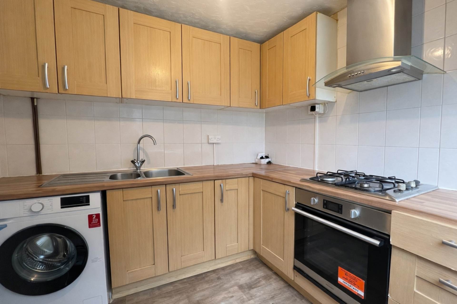 Chertsey Close, Luton, Image 7