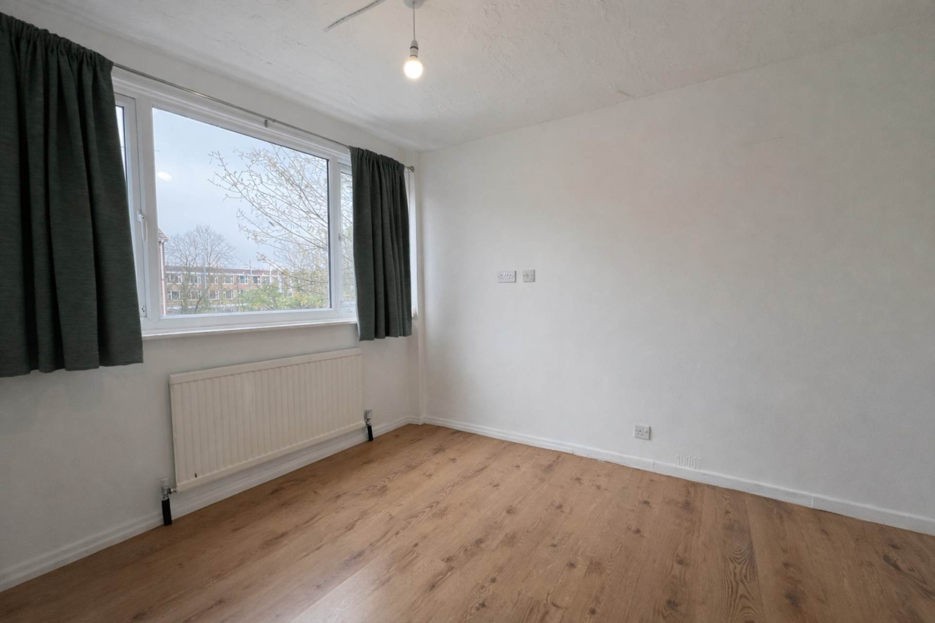 Chertsey Close, Luton, Image 9