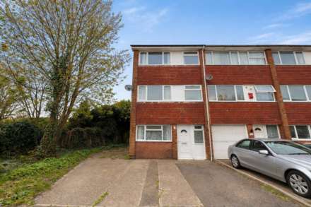 Property For Rent Chertsey Close, Luton