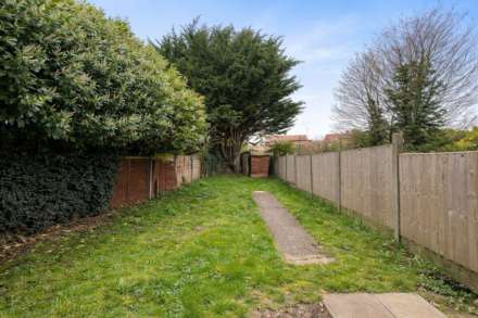 Chertsey Close, Luton, Image 2