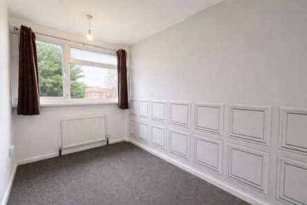 Chertsey Close, Luton, Image 3