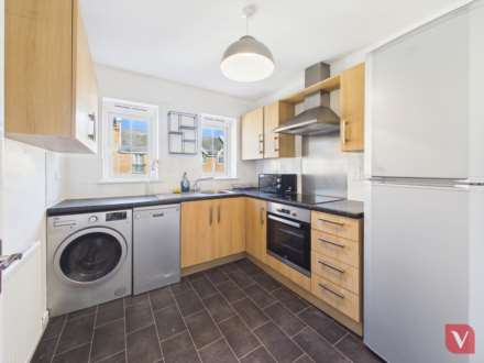 Russett Way, Dunstable, Image 3