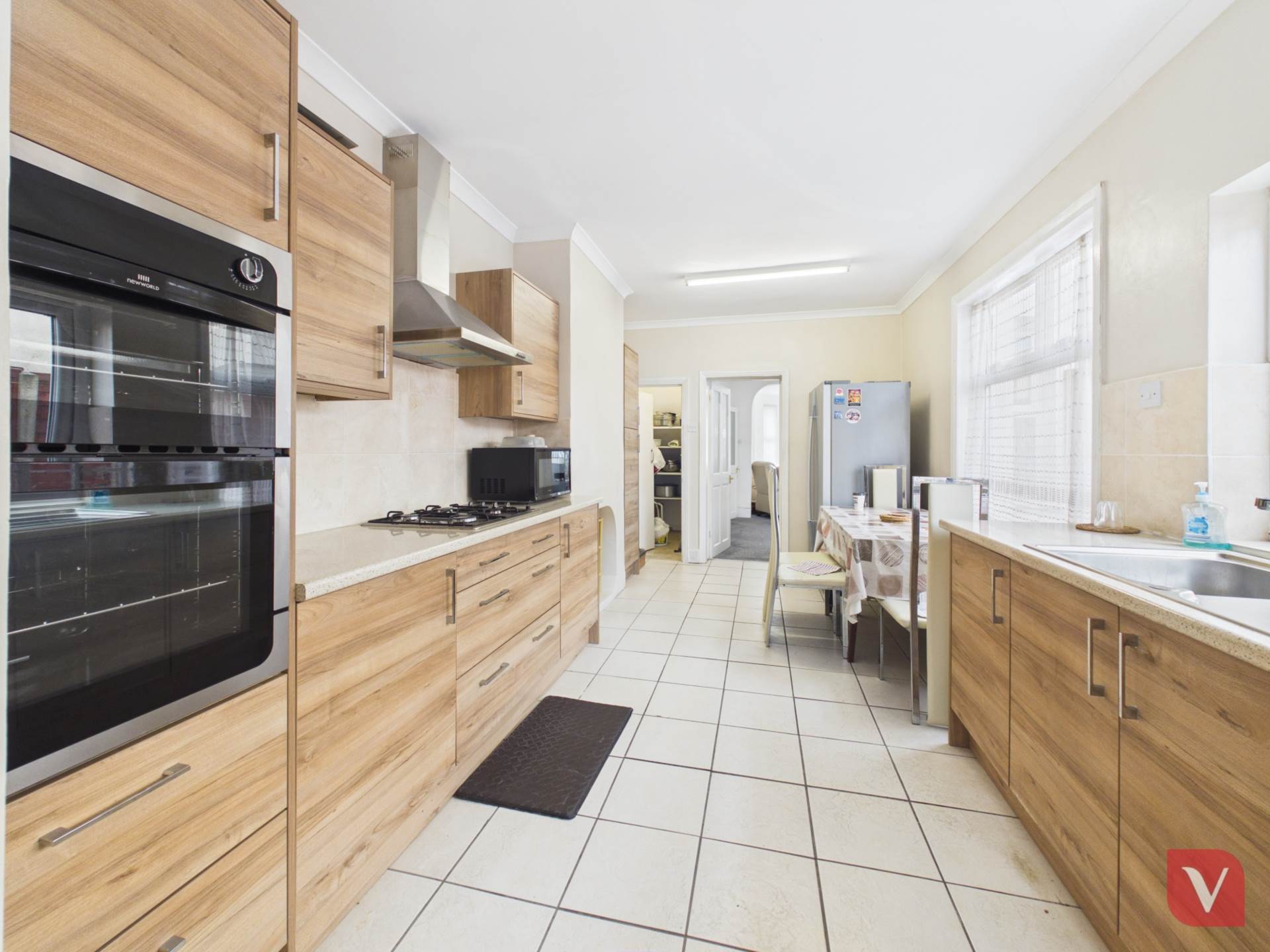 Dallow Road, Luton, Image 7